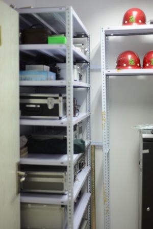 现代化实验室13